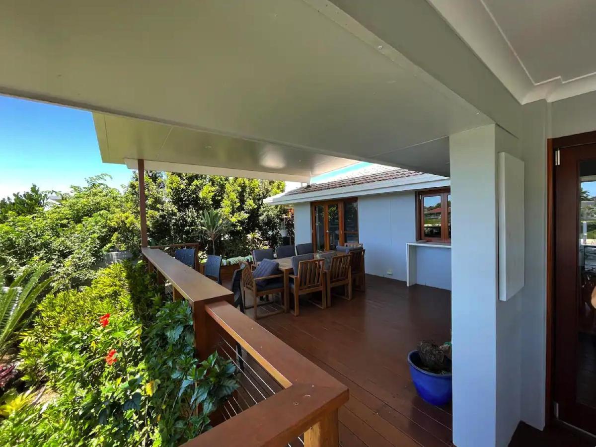 Broadbeach Bungalow - Heated Pool - Sleeps 7 Gold Coast Dış mekan fotoğraf